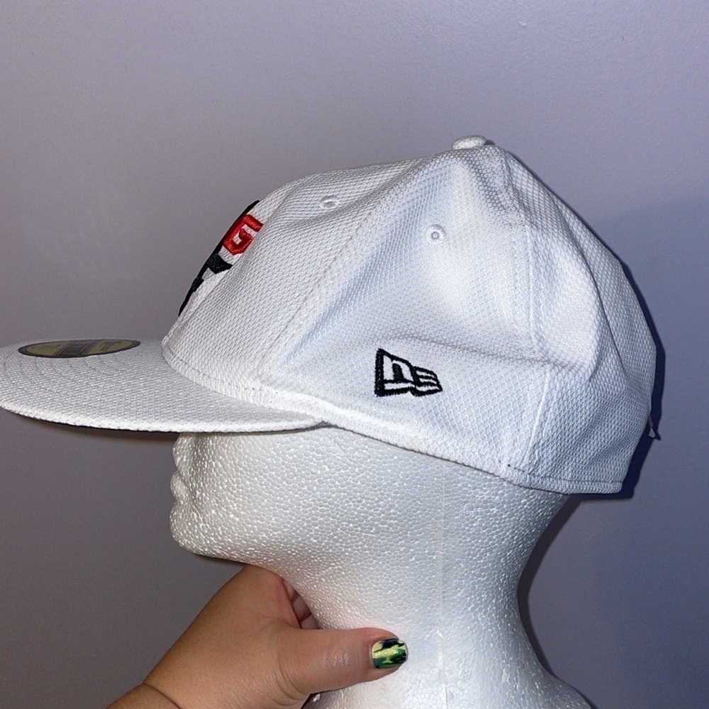 New Era Golf White Embroidered Hat Size 7 3/4 - Picture 2 of 15